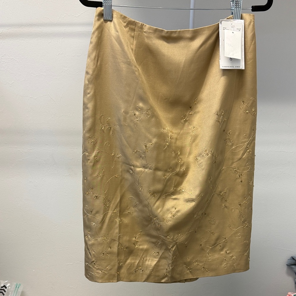 Dana Buchman Gold Floral Pencil Skirt